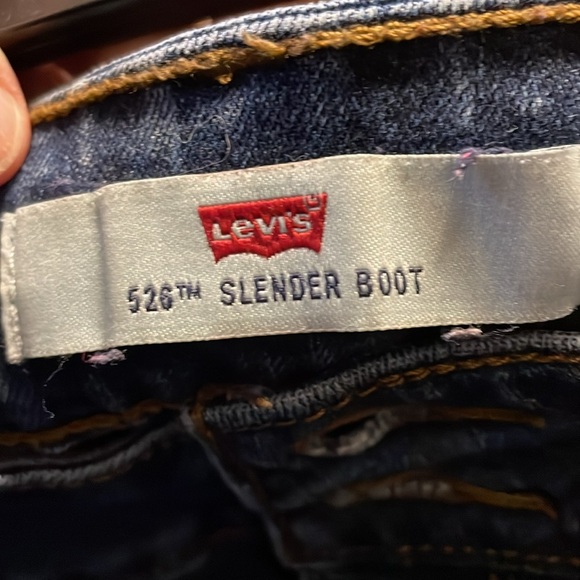 Women’s 526 Levi jeans 8S Slender bootcut. Doubler button closure button pockets - Picture 4 of 10